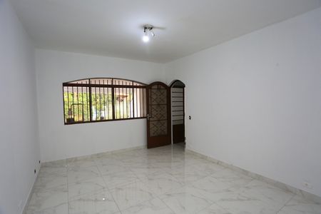 Casa para alugar com 186m², 2 quartos e 3 vagas Casa para alugar com 186m², 2 quartos e 3 vagasSala