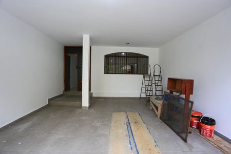 Casa para alugar com 186m², 2 quartos e 3 vagas Casa para alugar com 186m², 2 quartos e 3 vagasGaragem