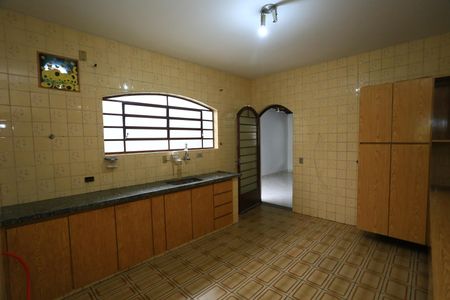 Casa para alugar com 186m², 2 quartos e 3 vagas Casa para alugar com 186m², 2 quartos e 3 vagasCozinha