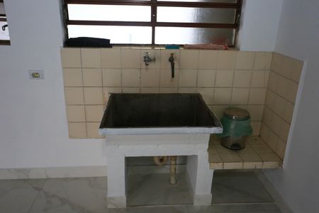 Casa para alugar com 186m², 2 quartos e 3 vagas Casa para alugar com 186m², 2 quartos e 3 vagasÁrea de Serviço