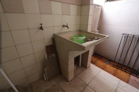 Casa para alugar com 80m², 2 quartos e sem vagaLavanderia