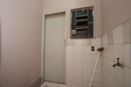 Casa para alugar com 80m², 2 quartos e sem vagaLavanderia