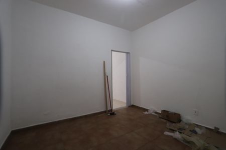 Quarto 1 de casa para alugar com 2 quartos, 80m² em Jardim Guairaca, São Paulo