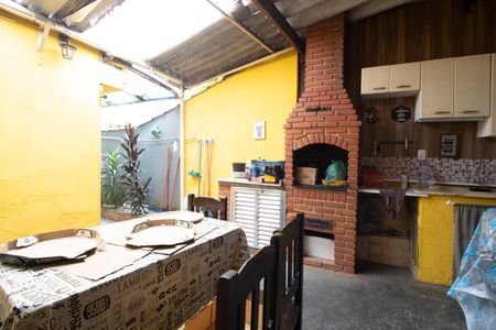 Casa à venda com 185m², 2 quartos e 2 vagas Casa à venda com 185m², 2 quartos e 2 vagasÁrea gourmet