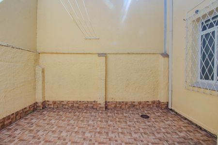 Casa à venda com 200m², 5 quartos e 1 vaga Casa à venda com 200m², 5 quartos e 1 vagaPátio