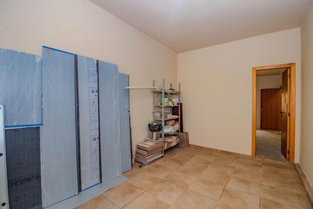 Casa à venda com 200m², 5 quartos e 1 vaga Casa à venda com 200m², 5 quartos e 1 vagaGaragem