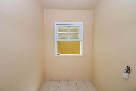 Casa à venda com 200m², 5 quartos e 1 vaga Casa à venda com 200m², 5 quartos e 1 vagaDepósito - Primeiro Piso