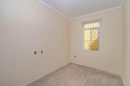 Casa à venda com 200m², 5 quartos e 1 vaga Casa à venda com 200m², 5 quartos e 1 vagaQuarto 2 - Primeiro Piso