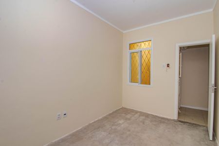 Casa à venda com 200m², 5 quartos e 1 vaga Casa à venda com 200m², 5 quartos e 1 vagaQuarto 2 - Primeiro Piso