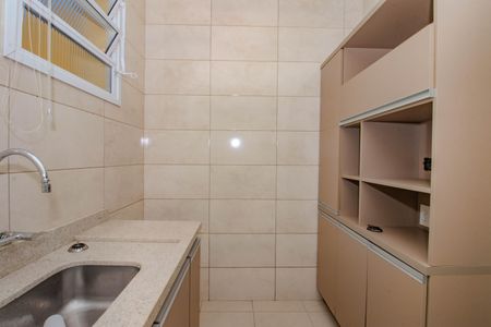 Casa à venda com 200m², 5 quartos e 1 vaga Casa à venda com 200m², 5 quartos e 1 vagaCozinha - Primeiro Piso