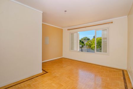 Casa à venda com 200m², 5 quartos e 1 vaga Casa à venda com 200m², 5 quartos e 1 vagaSala - Segundo Piso