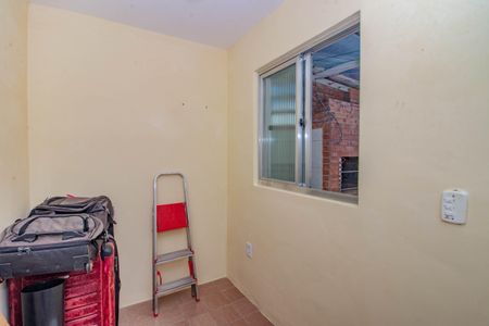 Casa à venda com 200m², 5 quartos e 1 vaga Casa à venda com 200m², 5 quartos e 1 vagaDepósito - Segundo Piso