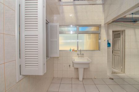 Casa à venda com 200m², 5 quartos e 1 vaga Casa à venda com 200m², 5 quartos e 1 vagaÁrea de Serviço - Segundo Piso