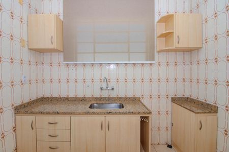 Casa à venda com 200m², 5 quartos e 1 vaga Casa à venda com 200m², 5 quartos e 1 vagaCozinha- Segundo Piso