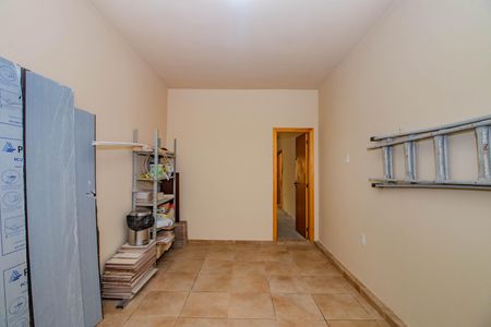 Casa à venda com 200m², 5 quartos e 1 vaga Casa à venda com 200m², 5 quartos e 1 vagaGaragem