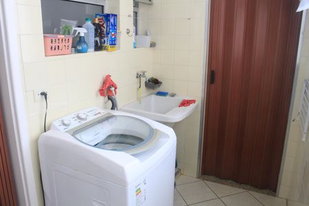 Apartamento à venda com 113m², 3 quartos e 1 vagaÁrea de Serviço