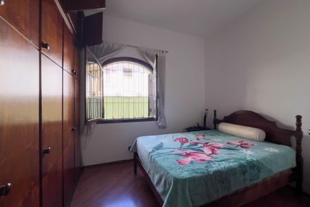 Casa à venda com 236m², 4 quartos e 2 vagasQuarto 2