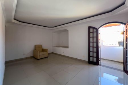 Casa à venda com 236m², 4 quartos e 2 vagasSala da casa 2