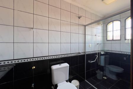 Casa à venda com 236m², 4 quartos e 2 vagasBanheiro do quarto 1 da casa 2