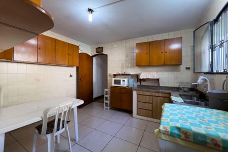 Casa à venda com 236m², 4 quartos e 2 vagasCozinha