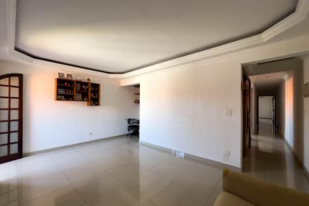 Casa à venda com 236m², 4 quartos e 2 vagasSala da casa 2