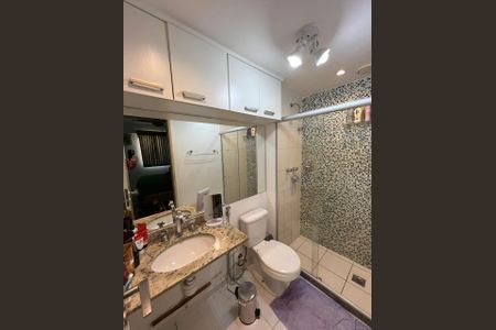 Apartamento à venda com 66m², 2 quartos e 2 vagasBanheiro