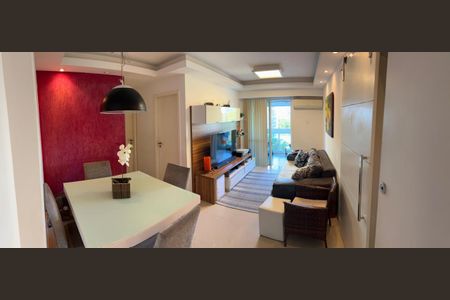 Apartamento à venda com 66m², 2 quartos e 2 vagasSala