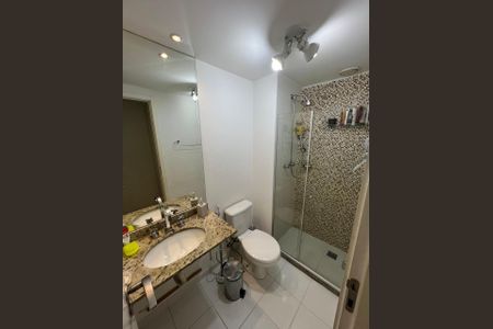 Apartamento à venda com 66m², 2 quartos e 2 vagasBanheiro