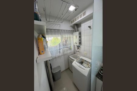 Apartamento à venda com 66m², 2 quartos e 2 vagasÁrea de serviço