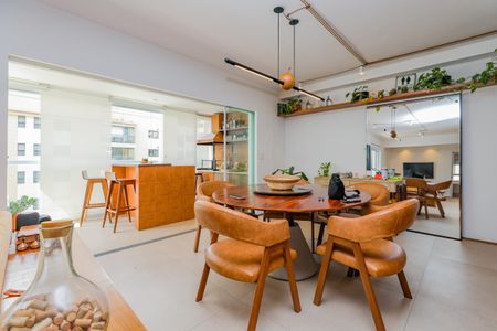 Sala de apartamento para alugar com 2 quartos, 120m² em Real Parque, São Paulo