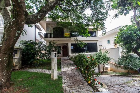 Casa de condomínio para alugar com 500m², 4 quartos e 4 vagas Casa de condomínio para alugar com 500m², 4 quartos e 4 vagasVista da Rua