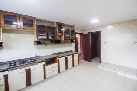 Casa de condomínio para alugar com 500m², 4 quartos e 4 vagasCozinha