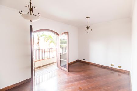 Casa de condomínio para alugar com 500m², 4 quartos e 4 vagas Casa de condomínio para alugar com 500m², 4 quartos e 4 vagasEscritório