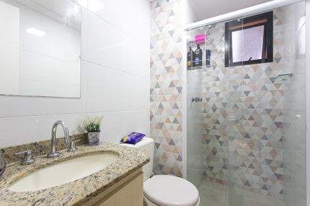 Apartamento para alugar com 83m², 3 quartos e 1 vaga Apartamento para alugar com 83m², 3 quartos e 1 vagaBanheiro da Suíte