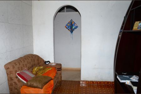 Sala de casa para alugar com 2 quartos, 160m² em Tupi, Belo Horizonte