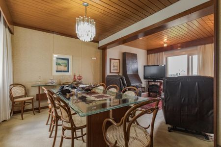 Apartamento à venda com 185m², 3 quartos e 1 vaga Apartamento à venda com 185m², 3 quartos e 1 vagaSala