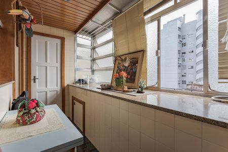 Apartamento à venda com 185m², 3 quartos e 1 vaga Apartamento à venda com 185m², 3 quartos e 1 vagaÁrea de Serviço