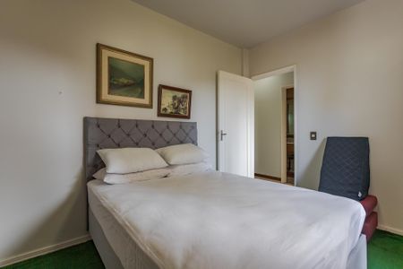 Apartamento à venda com 185m², 3 quartos e 1 vaga Apartamento à venda com 185m², 3 quartos e 1 vagaQuarto 2