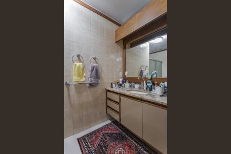 Apartamento à venda com 185m², 3 quartos e 1 vaga Apartamento à venda com 185m², 3 quartos e 1 vagaSuíte