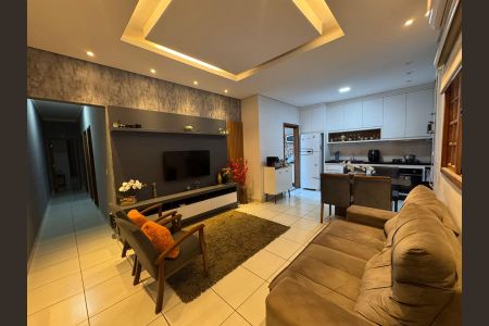 Sala de casa para alugar com 3 quartos, 120m² em Loteamento Villa Branca, Jacareí