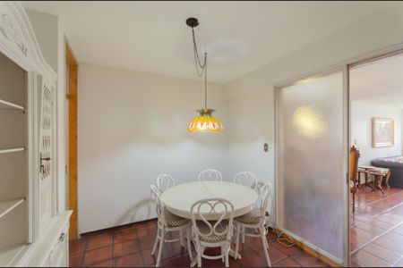 Apartamento para alugar com 137m², 3 quartos e 1 vaga Apartamento para alugar com 137m², 3 quartos e 1 vagaSala de Jantar