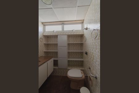 Apartamento para alugar com 137m², 3 quartos e 1 vaga Apartamento para alugar com 137m², 3 quartos e 1 vagaBanheiro da Suíte