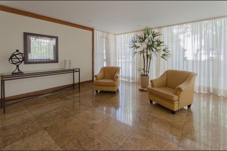 Apartamento para alugar com 137m², 3 quartos e 1 vaga Apartamento para alugar com 137m², 3 quartos e 1 vagaÁrea comum - Hall Social