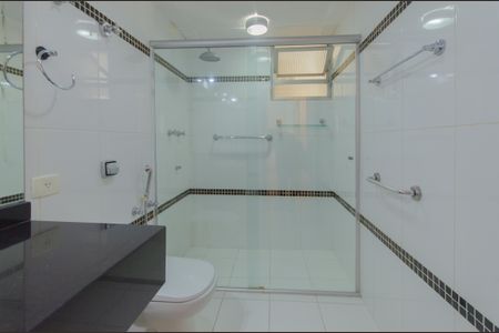 Apartamento para alugar com 137m², 3 quartos e 1 vaga Apartamento para alugar com 137m², 3 quartos e 1 vagaBanheiro Social