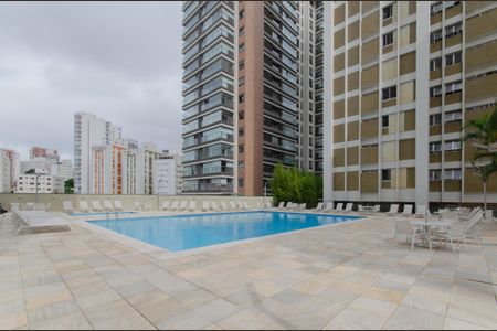 Apartamento para alugar com 137m², 3 quartos e 1 vaga Apartamento para alugar com 137m², 3 quartos e 1 vagaÁrea comum - Piscina