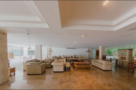 Apartamento para alugar com 137m², 3 quartos e 1 vaga Apartamento para alugar com 137m², 3 quartos e 1 vagaÁrea comum - Salão de festas