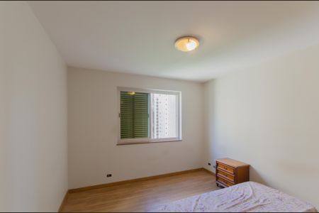 Quarto 1 de apartamento para alugar com 3 quartos, 137m² em Aclimação, São Paulo