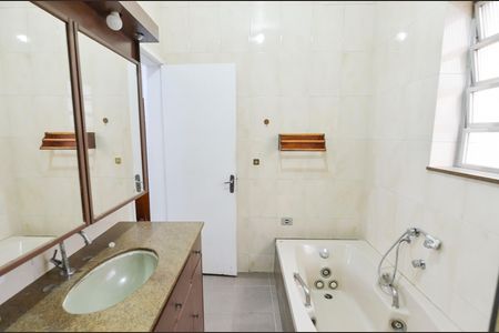 Casa para alugar com 200m², 3 quartos e 1 vagaBanheiro 1