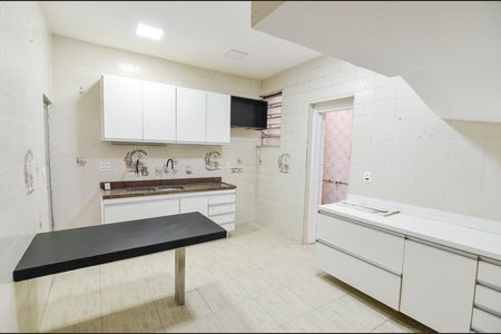 Casa para alugar com 200m², 3 quartos e 1 vagaCozinha
