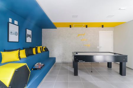 Apartamento para alugar com 38m², 2 quartos e sem vagaÁrea comum - Sala de jogos